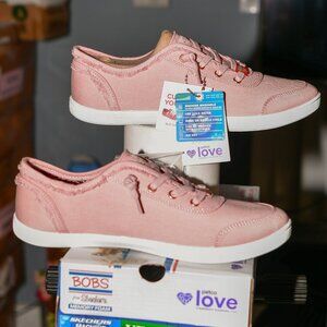 size : 9 wide  color: Rose  Skechers Women's Bobs B Cute Shoe